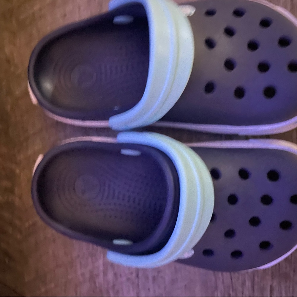 Infant Crocs size 5/6 - Picture 5 of 5